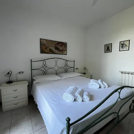 Apartamento Residenza Adore With Pool, Parking, And Wi-fi *