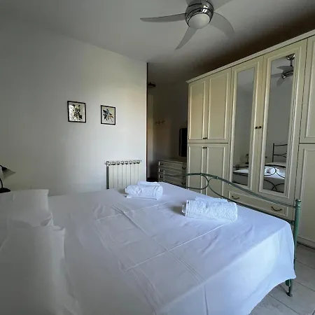 Apartamento Residenza Adore With Pool, Parking, And Wi-fi *