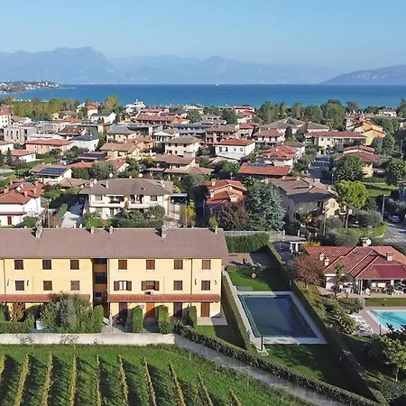 Residenza Adore With Pool, Parking, And Wi-fi